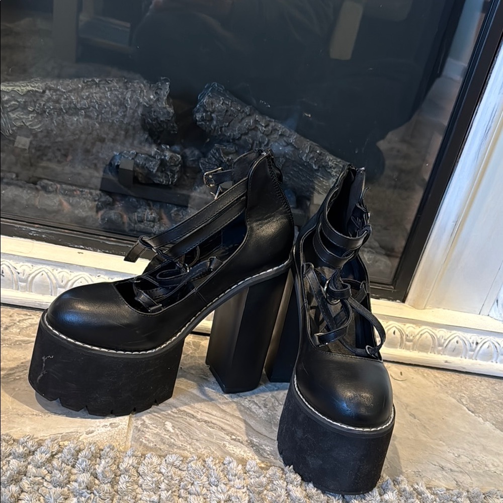 Black Platform Women's Shoes